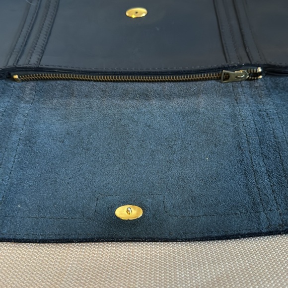 Vintage Navy Leather Large Clutch w/Wrist Strap - Picture 4 of 9